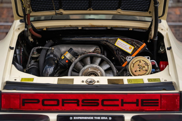 Porsche 911 Turbo 3.0 (US)
