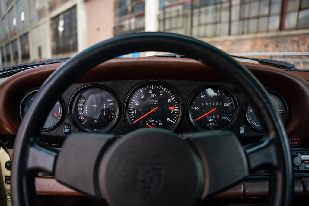 Porsche 911 Turbo 3.0 (US)