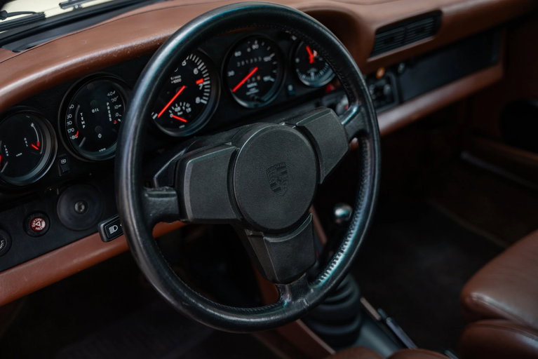 Porsche 911 Turbo 3.0 (US)