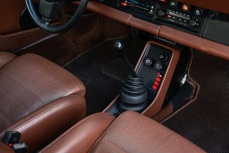 Porsche 911 Turbo 3.0 (US)