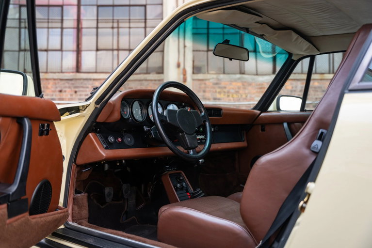 Porsche 911 Turbo 3.0 (US)