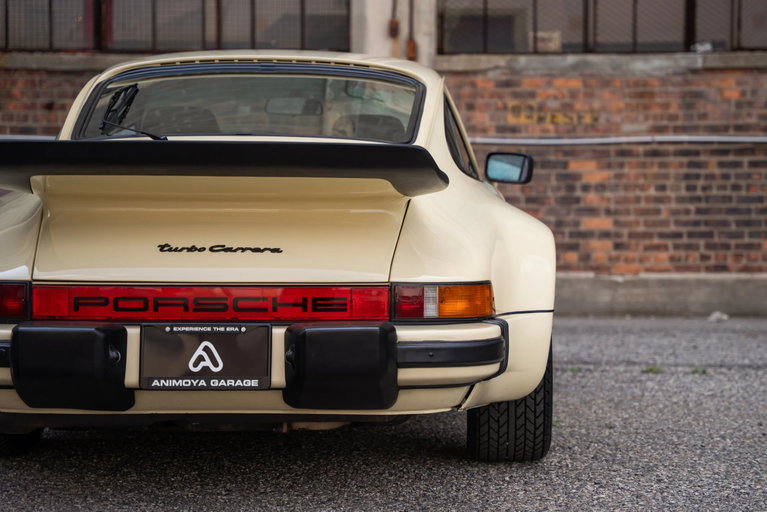 Porsche 911 Turbo 3.0 (US)