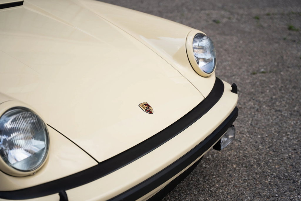 Porsche 911 Turbo 3.0 (US)