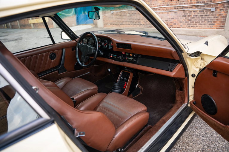 Porsche 911 Turbo 3.0 (US)