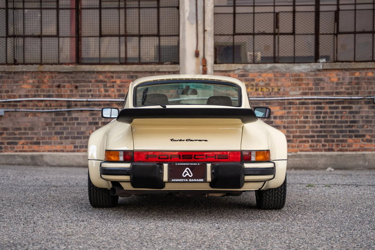 Porsche 911 Turbo 3.0 (US)