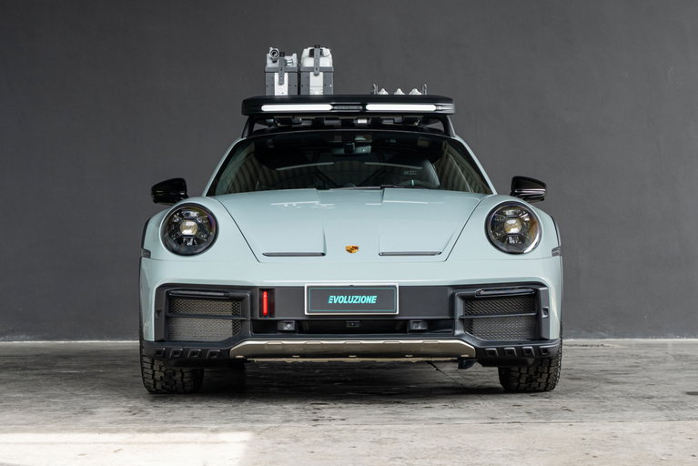 Porsche 911 Dakar