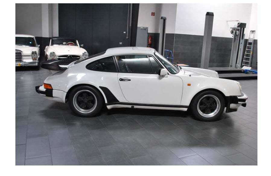 Porsche 911 Turbo 3.3