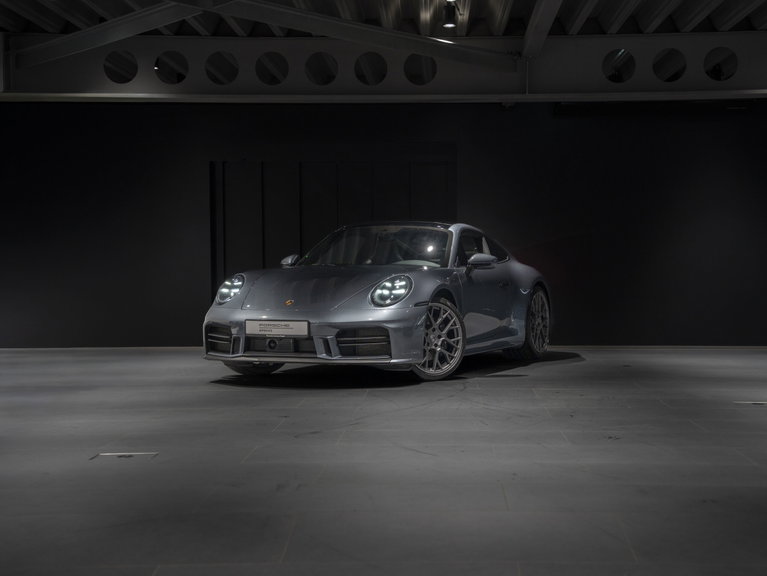 Porsche 992 Carrera