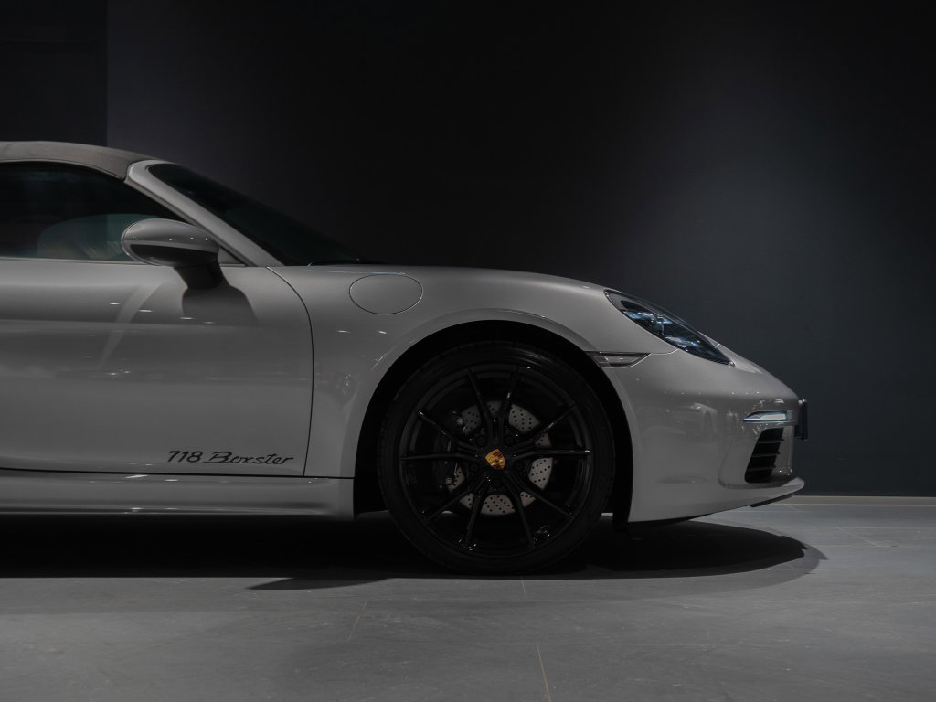 Porsche 718 Boxster
