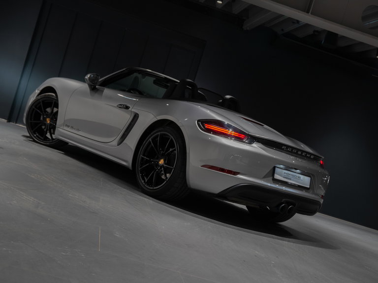 Porsche 718 Boxster