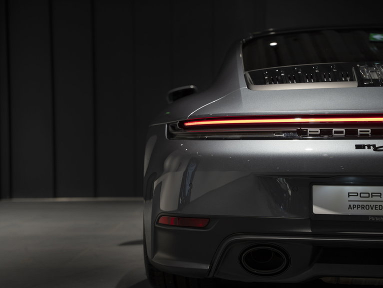 Porsche 992 Carrera