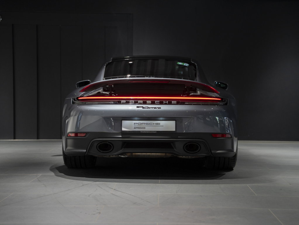 Porsche 992 Carrera