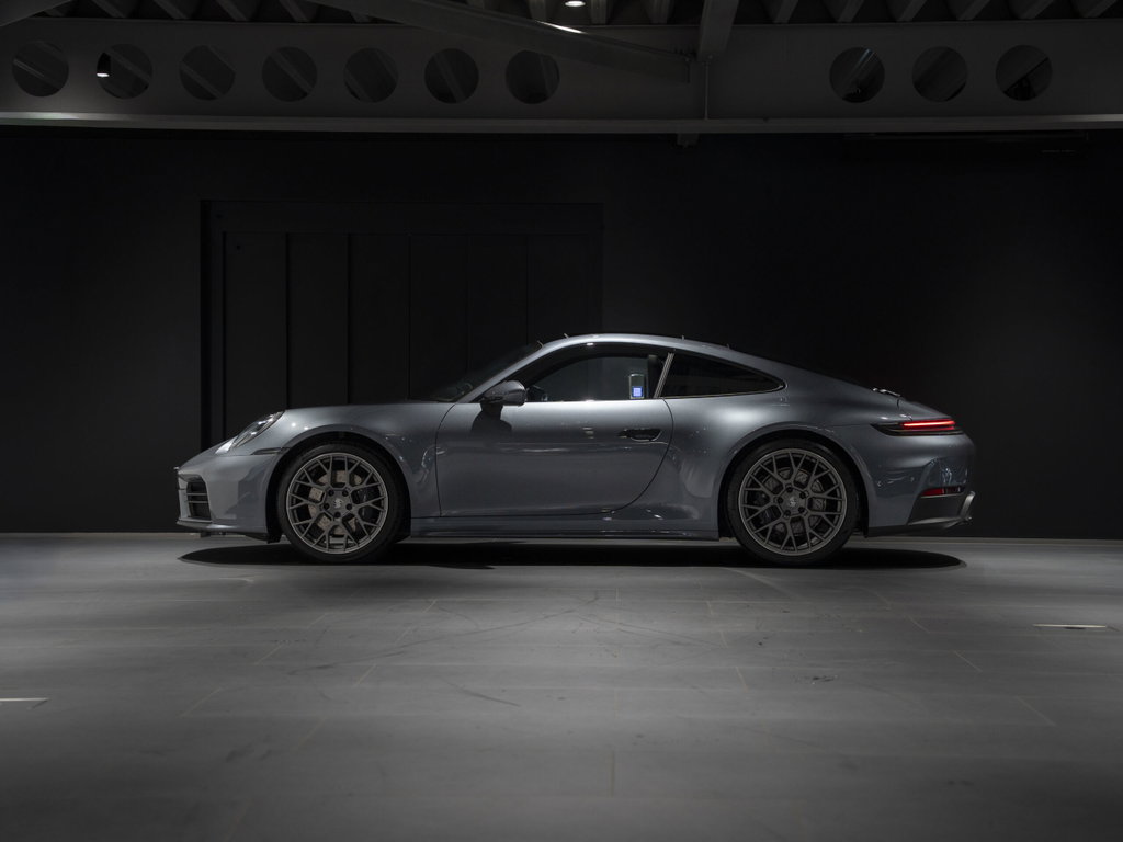 Porsche 992 Carrera