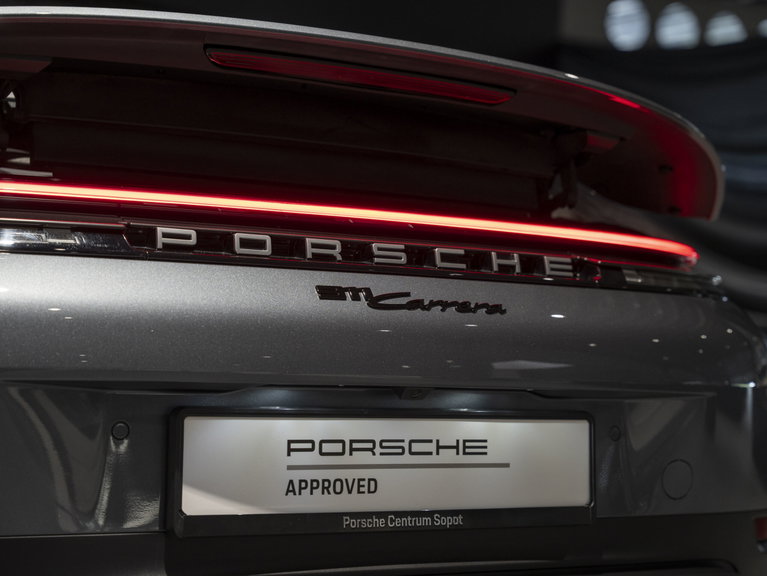 Porsche 992 Carrera