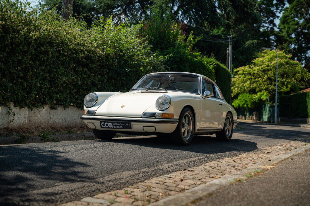 Porsche 911 S (F-Modell)