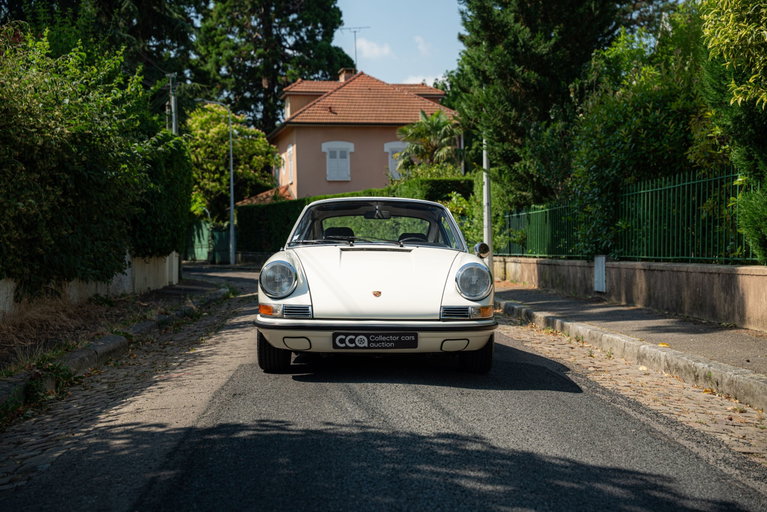 Porsche 911 S (F-Modell)