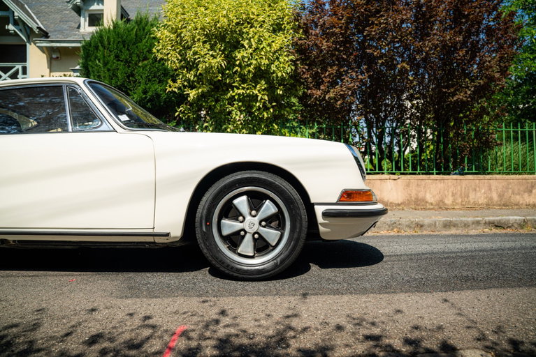 Porsche 911 S (F-Modell)