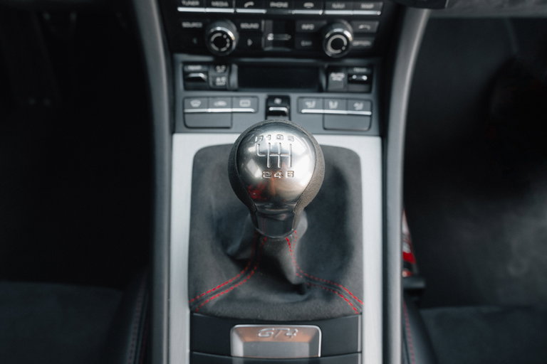 Porsche 981 Cayman GT4