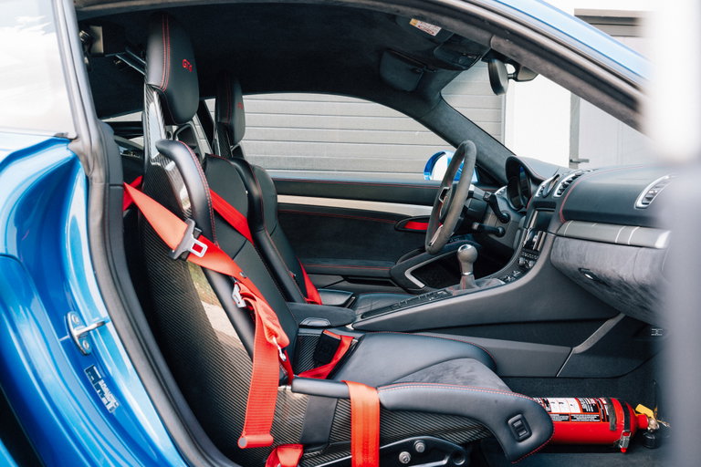 Porsche 981 Cayman GT4