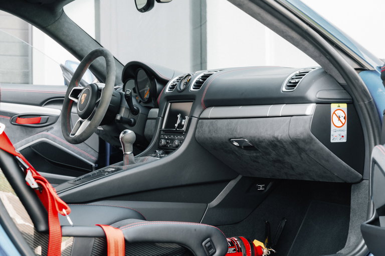 Porsche 981 Cayman GT4