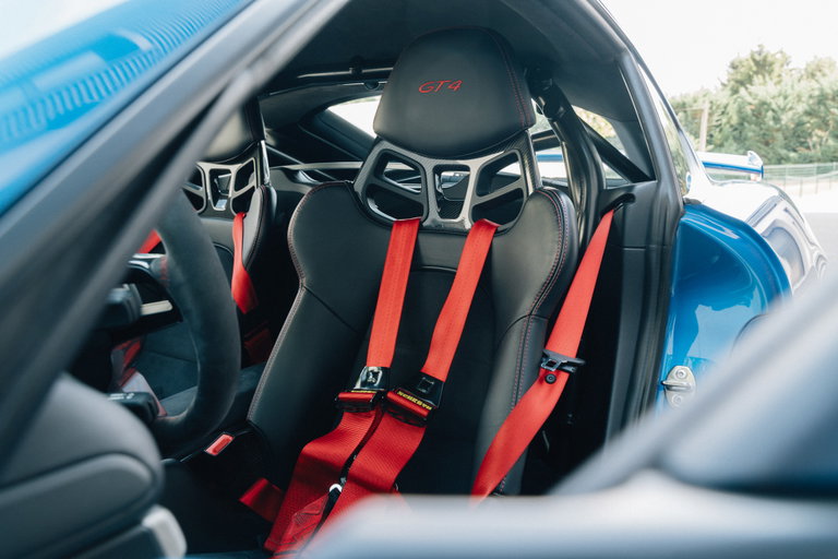 Porsche 981 Cayman GT4