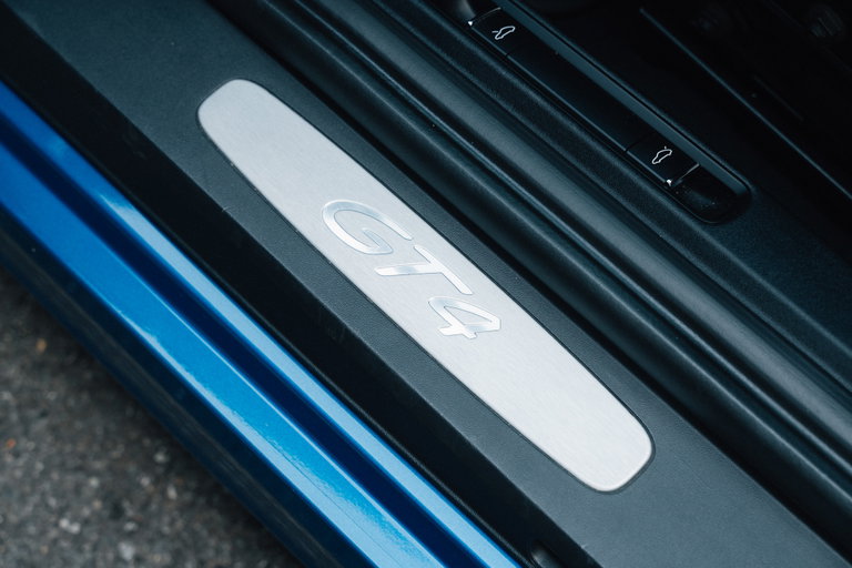 Porsche 981 Cayman GT4