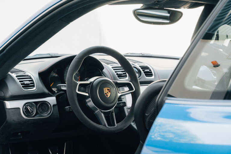 Porsche 981 Cayman GT4