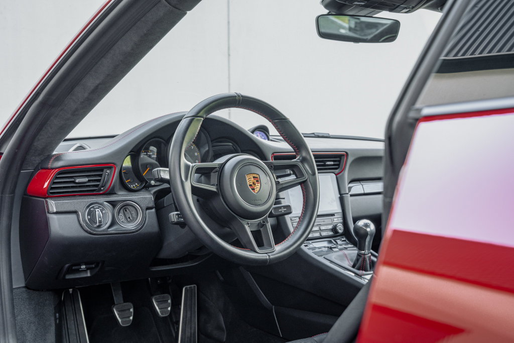 Porsche 991.2 GT3 Touring
