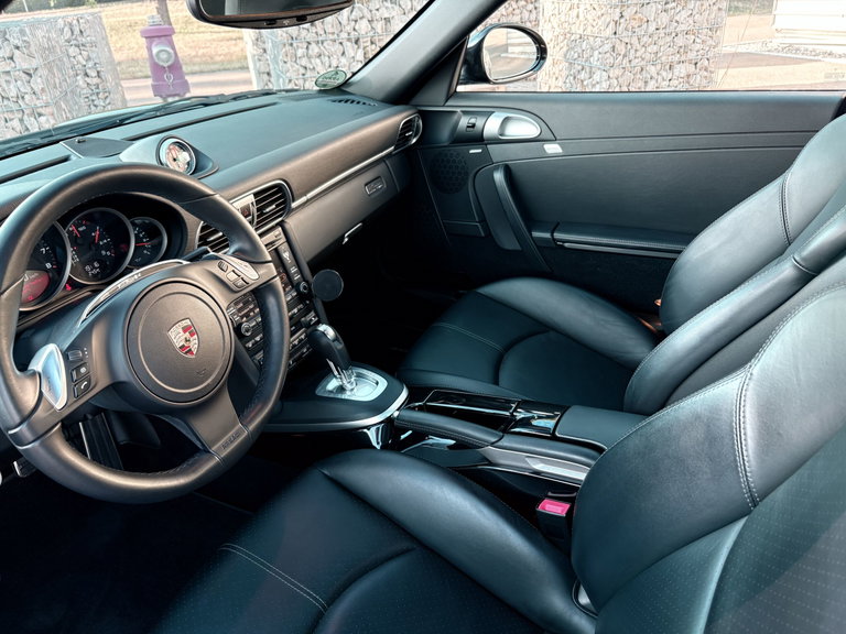 Porsche 997.2 Carrera Black Edition