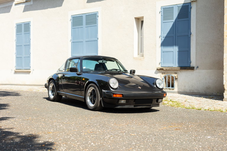 Porsche 911 Carrera 3.2
