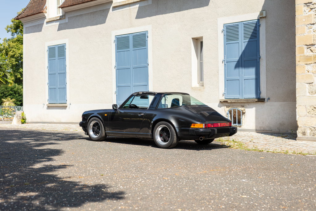Porsche 911 Carrera 3.2