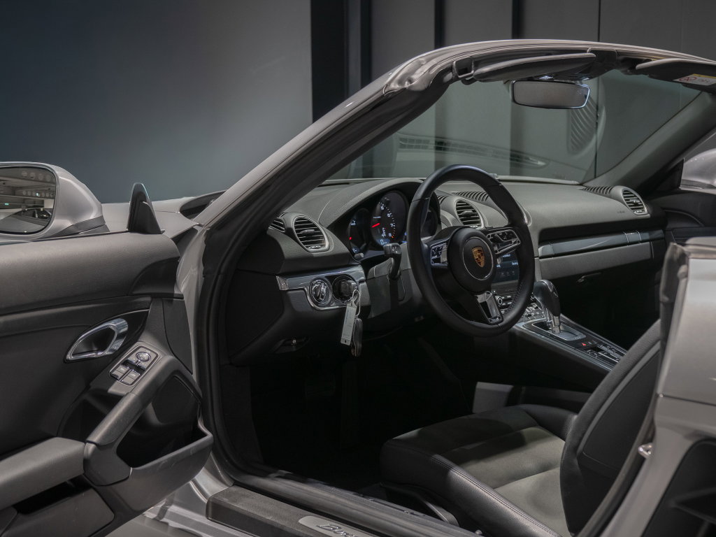 Porsche 718 Boxster