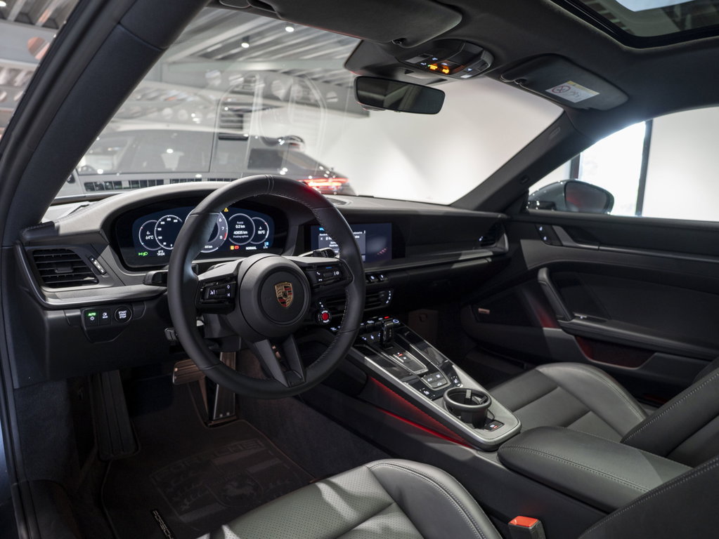 Porsche 992 Carrera