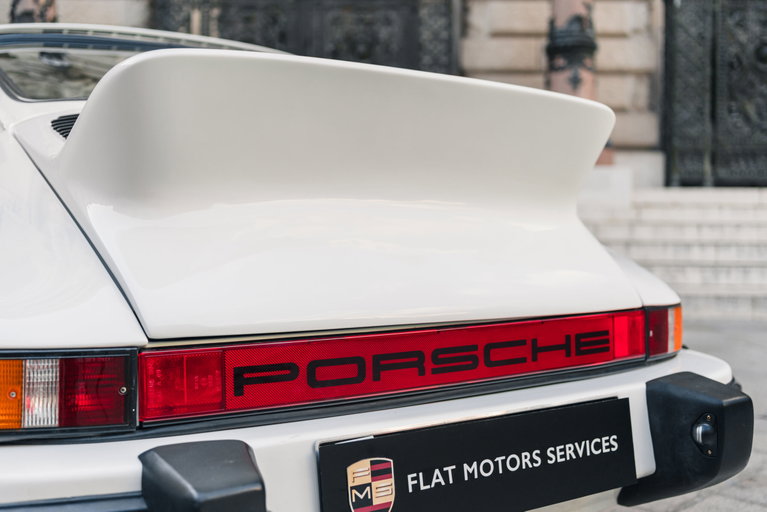 Porsche 911 Carrera 2.7