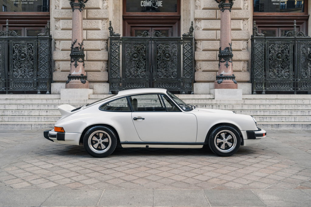 Porsche 911 Carrera 2.7