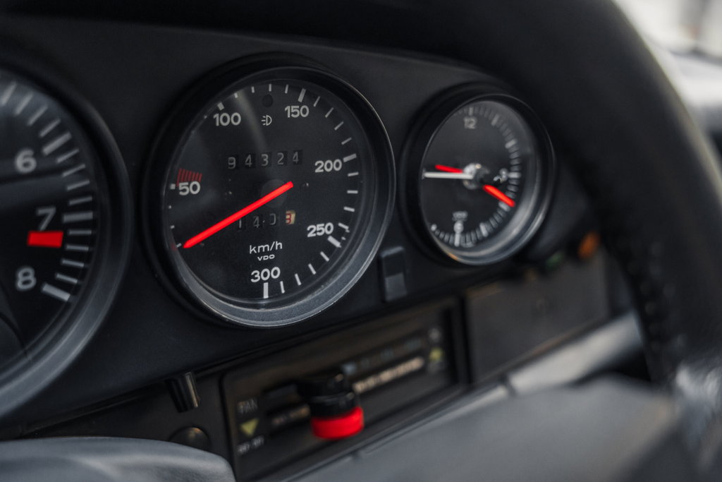 Porsche 911 Carrera 2.7