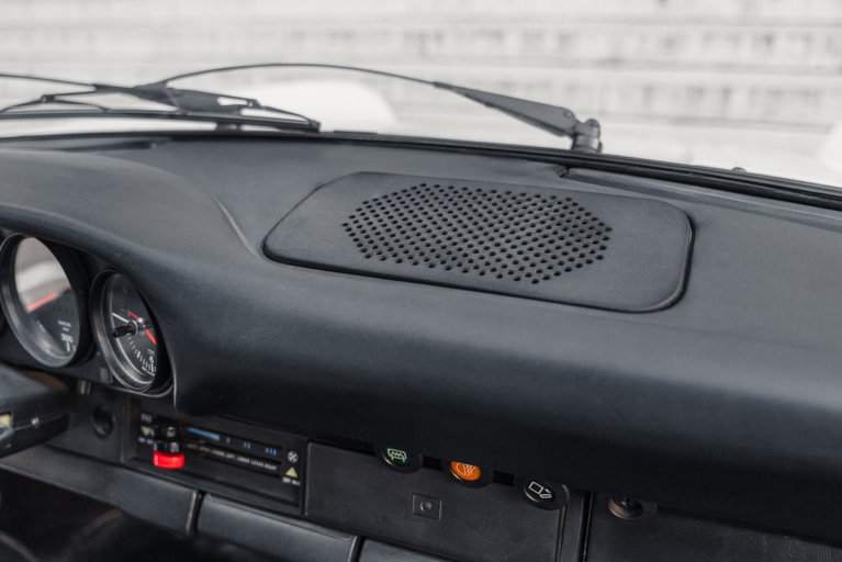 Porsche 911 Carrera 2.7