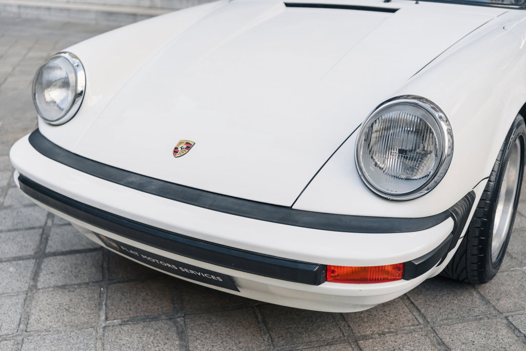 Porsche 911 Carrera 2.7