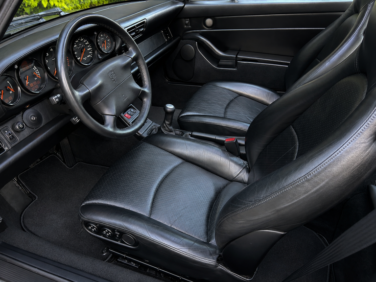 Porsche 993 Carrera 4S
