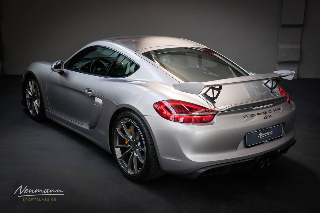 Porsche 981 Cayman GT4