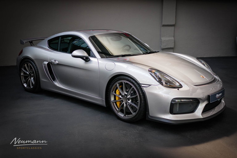 Porsche 981 Cayman GT4