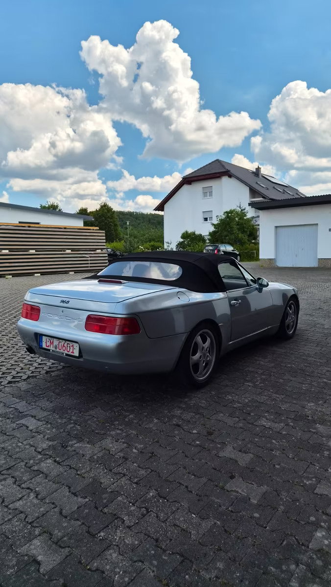 Porsche 968