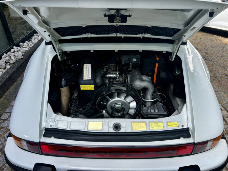 Porsche 911 Carrera 3.2