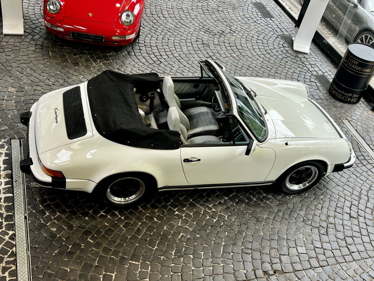 Porsche 911 Carrera 3.2