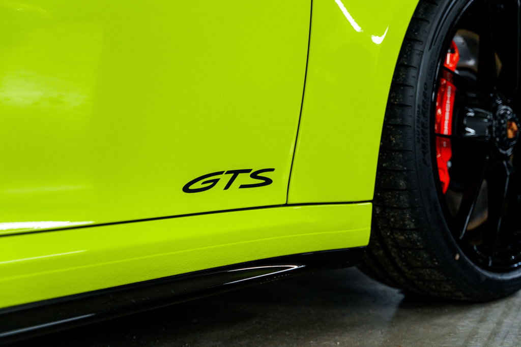Porsche 992.2 Carrera GTS