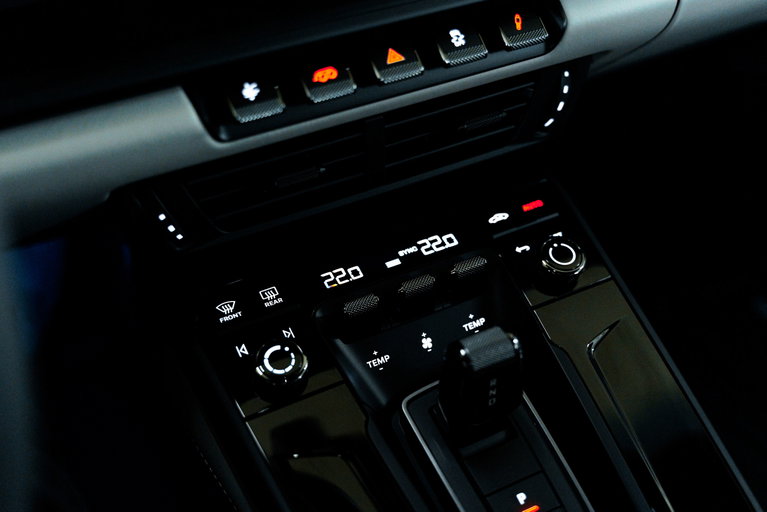 Porsche 992.2 Carrera GTS