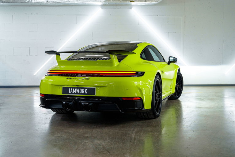 Porsche 992.2 Carrera GTS