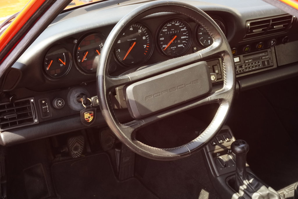 Porsche 964 Carrera 4