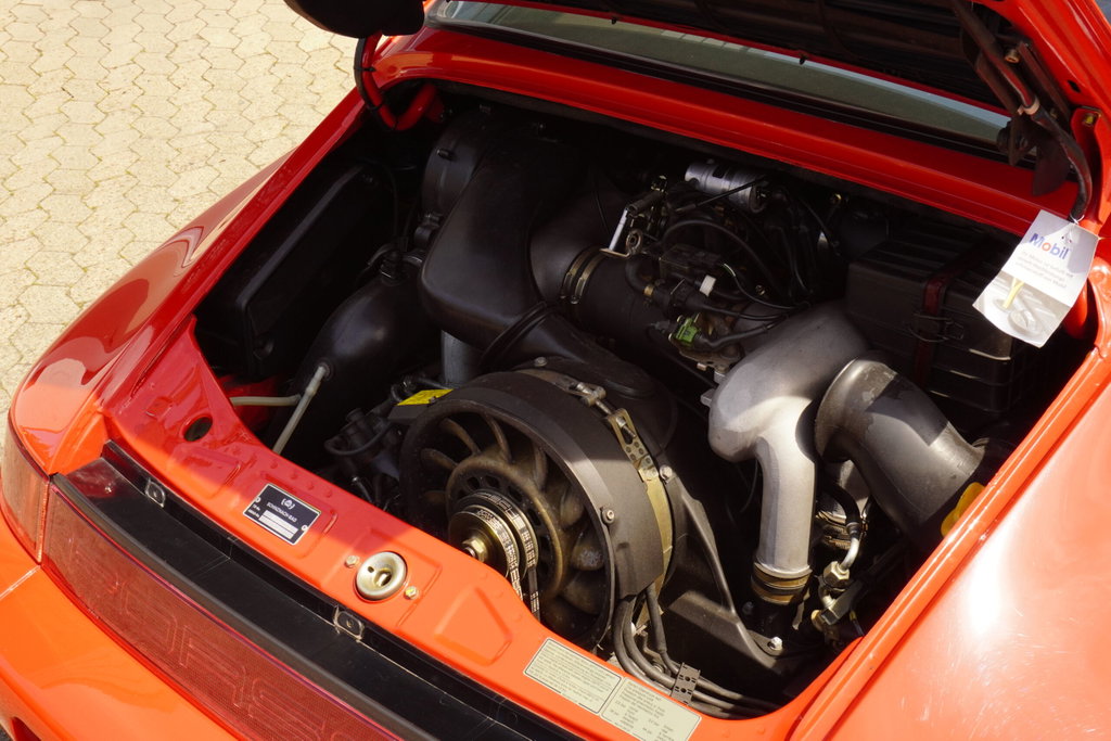 Porsche 964 Carrera 4