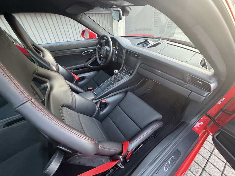 Porsche 991.2 GT3 Touring